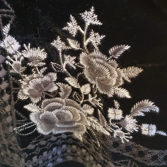 John Mark Plus Size Velvet Burnout MixedMedia 3/4 Sleeve Statement Kimomo Jacket - Picture 11 of 16